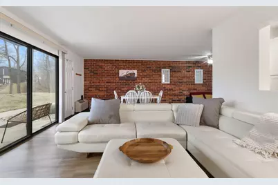 6  Zurich Ct #6-05, Geneva, WI 53147 - Photo 1