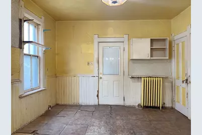 1623 N 24th Pl, Milwaukee, WI 53205 - Photo 7