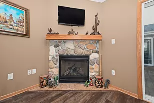 5730 Eagle Point Dr, Racine, WI 53406 - Photo 19