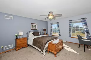 5730 Eagle Point Dr, Racine, WI 53406 - Photo 25