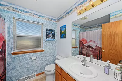 5730  Eagle Point Dr, Racine, WI 53406 - Photo 31