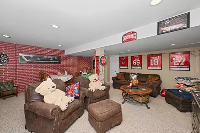 5730  Eagle Point Dr, Racine, WI 53406 - Photo 37