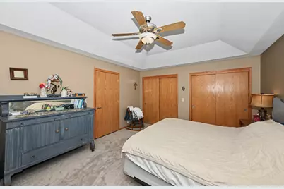 5730  Eagle Point Dr, Racine, WI 53406 - Photo 23