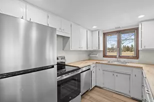 231 S 5th St, Cedar Grove, WI 53013 - Photo 7