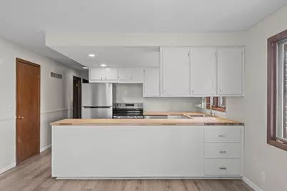 231 S 5th St, Cedar Grove, WI 53013 - Photo 5