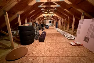 8825 W Morgan Ave, Milwaukee, WI 53228 - Photo 23