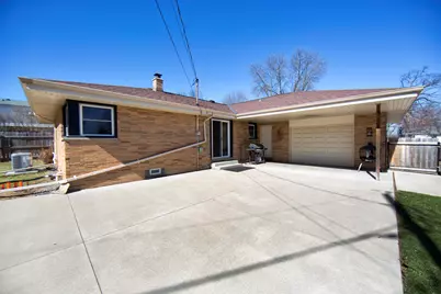 8825 W Morgan Ave, Milwaukee, WI 53228 - Photo 19