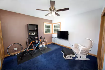 8825 W Morgan Ave, Milwaukee, WI 53228 - Photo 11