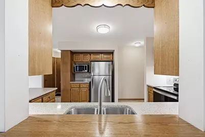 1045  Lansdowne Ct, Brookfield, WI 53045 - Photo 11