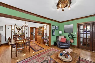 2203 N Bartlett Ave, Milwaukee, WI 53202 - Photo 5