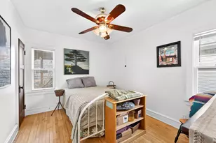 2203 N Bartlett Ave, Milwaukee, WI 53202 - Photo 9