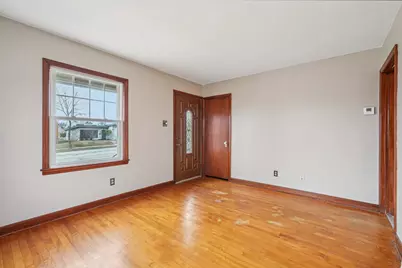 3622 S 16th St, Milwaukee, WI 53221 - Photo 3