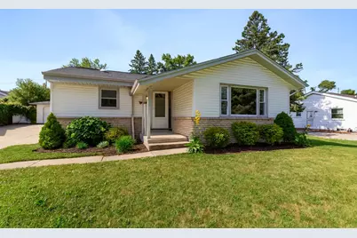 9313 W Clovernook St, Milwaukee, WI 53224 - Photo 3