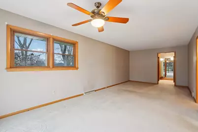 21840  Greendale Dr, Brookfield, WI 53186 - Photo 23