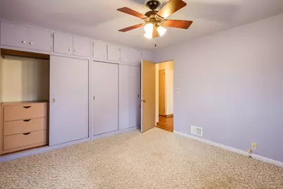 3702  Schroeder Dr, Manitowoc, WI 54220 - Photo 15