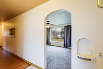 3702  Schroeder Dr, Manitowoc, WI 54220 - Photo 5