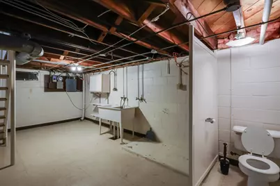 3702  Schroeder Dr, Manitowoc, WI 54220 - Photo 23