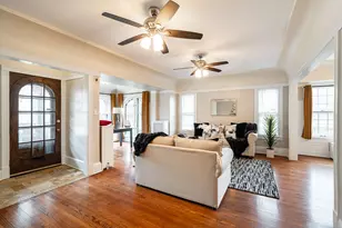 3915 N Downer Ave, Shorewood, WI 53211 - Photo 9