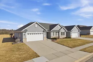 308 E Redding Cir, Belgium, WI 53004 - Photo 1