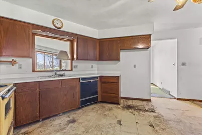 W135S6493  Windsor Rd, Muskego, WI 53150 - Photo 5