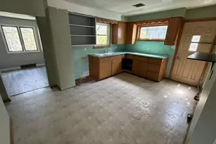 730 Broadway St, Sheboygan Falls, WI 53085 - Photo 9