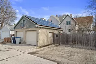 3321 N Newhall St, Milwaukee, WI 53211 - Photo 31