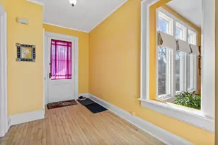 3321 N Newhall St, Milwaukee, WI 53211 - Photo 3