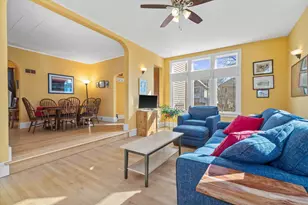 3321 N Newhall St, Milwaukee, WI 53211 - Photo 11