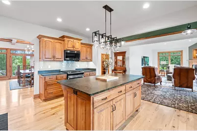 180  Monastery Hill Dr, Lac La Belle, WI 53066 - Photo 3