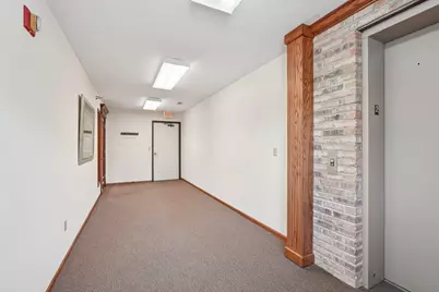 N63W23524  Silver Spring Dr #1, Sussex, WI 53089 - Photo 3