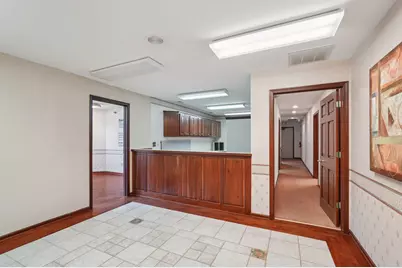 N63W23524  Silver Spring Dr #1, Sussex, WI 53089 - Photo 7