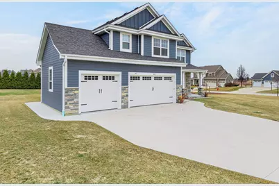 3128 W Hidden Oaks Dr, Franklin, WI 53132 - Photo 5