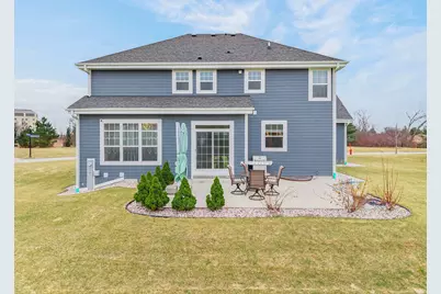 3128 W Hidden Oaks Dr, Franklin, WI 53132 - Photo 7