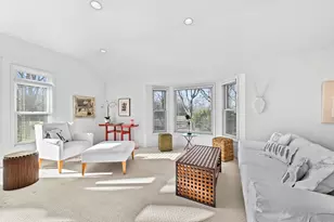 6780 N Melissa Ct, Glendale, WI 53209 - Photo 5