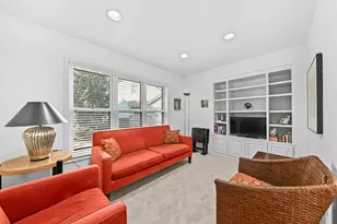 6780 N Melissa Ct, Glendale, WI 53209 - Photo 21