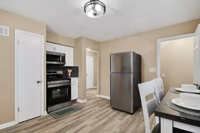 3015 N 75th St, Milwaukee, WI 53210 - Photo 11