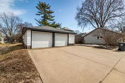 1433  Kane St, La Crosse, WI 54603 - Photo 17