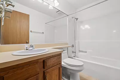 7220  Mariner Dr #8, Racine, WI 53406 - Photo 21