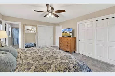 8465 S Heritage Ct, Oak Creek, WI 53154 - Photo 15