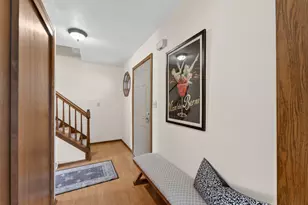 8465 S Heritage Ct, Oak Creek, WI 53154 - Photo 13