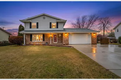 8465 S Heritage Ct, Oak Creek, WI 53154 - Photo 25