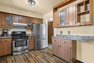 818 Elm St, Hartford, WI 53027 - Photo 5