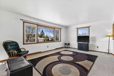 818  Elm St, Hartford, WI 53027 - Photo 11