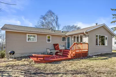 818  Elm St, Hartford, WI 53027 - Photo 35