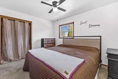 818  Elm St, Hartford, WI 53027 - Photo 19