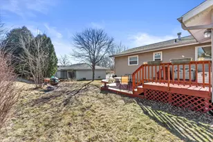 818 Elm St, Hartford, WI 53027 - Photo 33