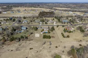 S88W34777 Nesting Ln, Eagle, WI 53119 - Photo 75