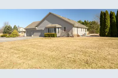 S88W34777  Nesting Ln, Eagle, WI 53119 - Photo 11