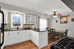 3309 E Lunham Ave, Cudahy, WI 53110 - Photo 11