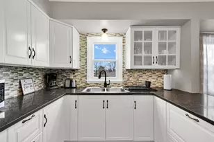 3309 E Lunham Ave, Cudahy, WI 53110 - Photo 9